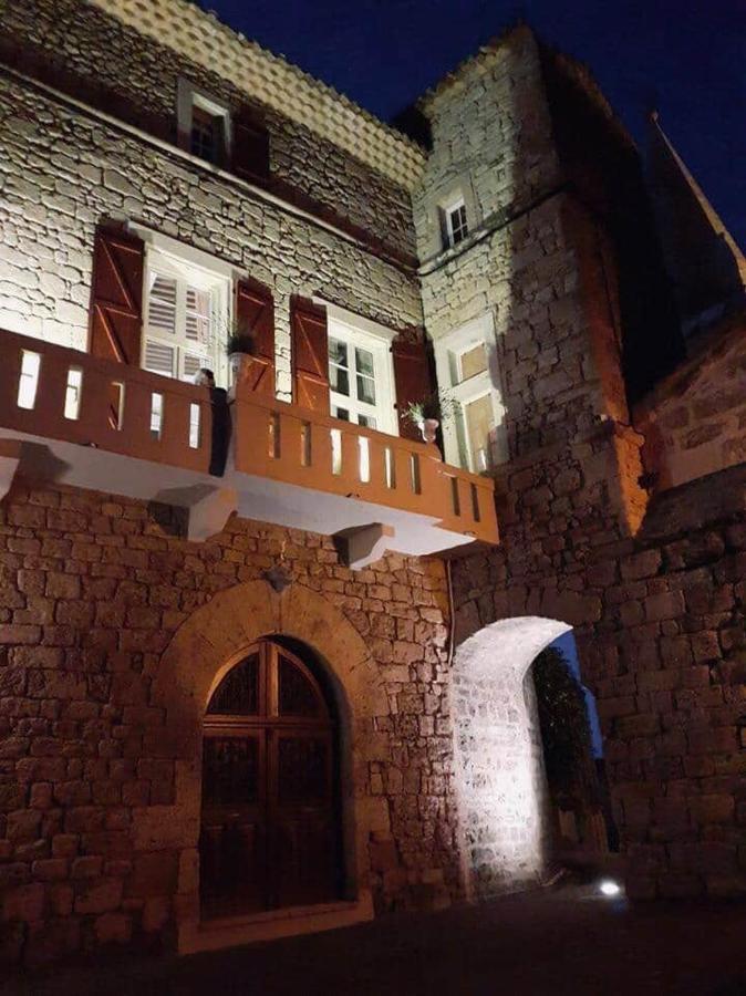 Chateau De Murviel Esterno foto